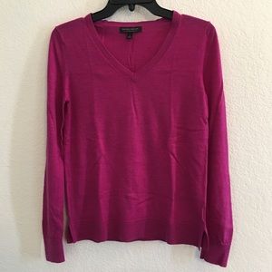 Banana Republic Fuschia Merino V Neck Sweater S